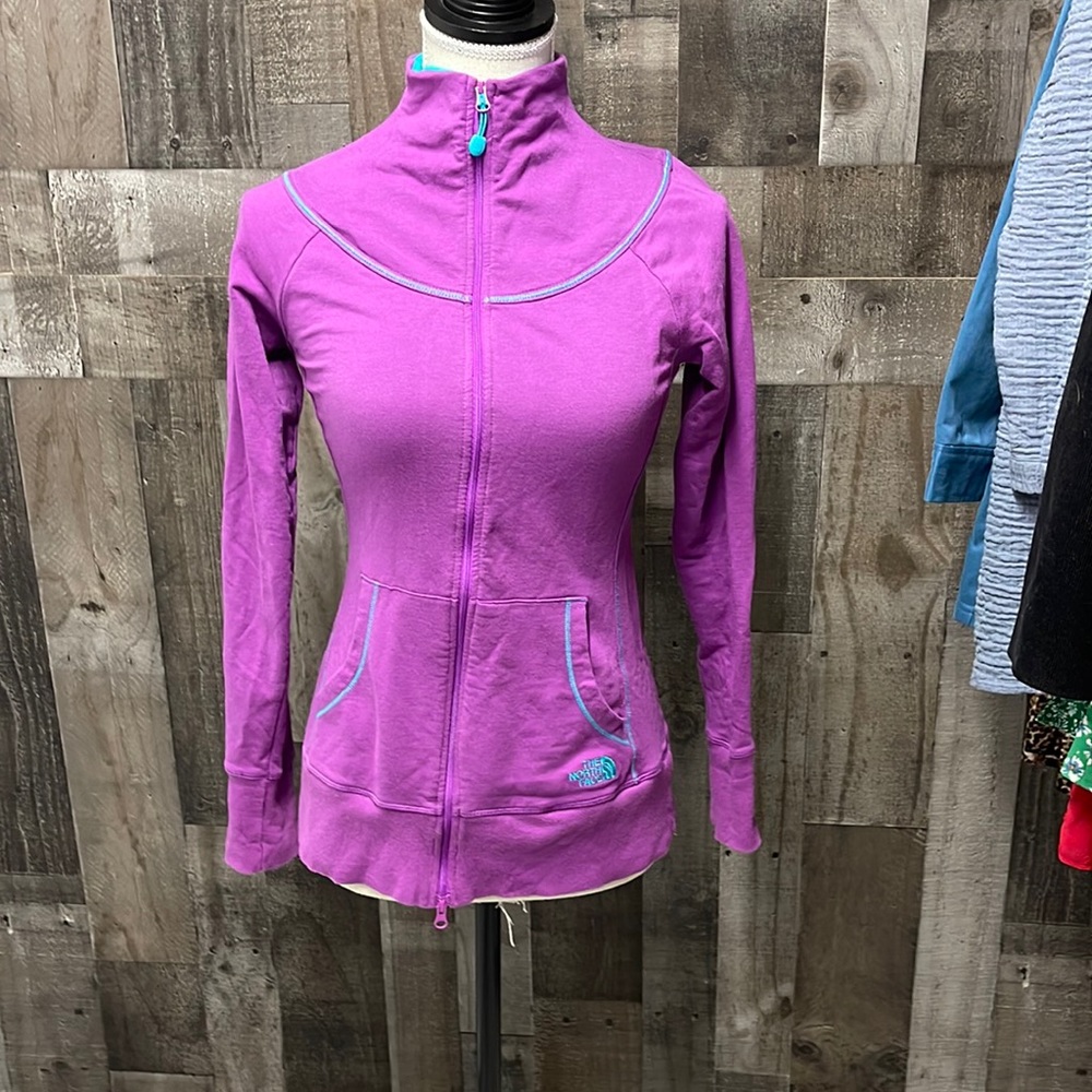 The Northface full zip size small EUC